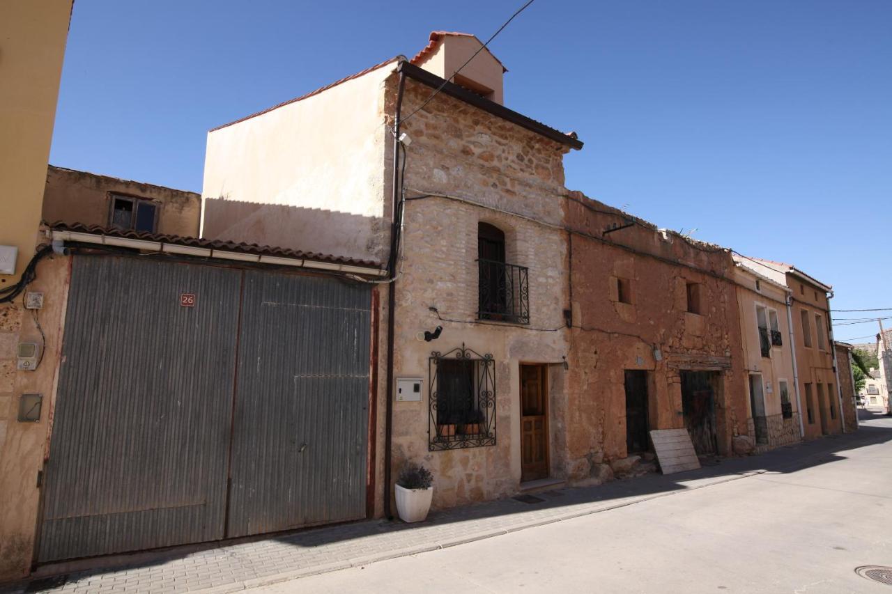 Wabisabi Townhouse Vila Montejo de la Vega de la Serrezuela Exterior foto